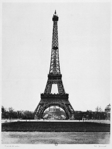 Эйфелева башня, строилась с 1887 по 1889.