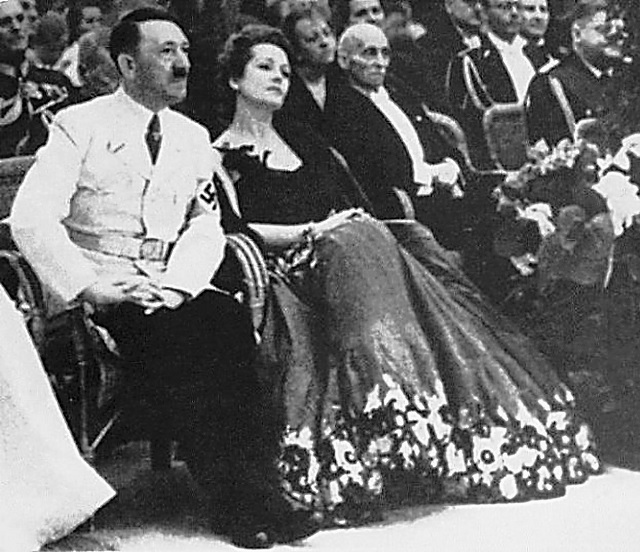 А. Гитлер и О. Чехова